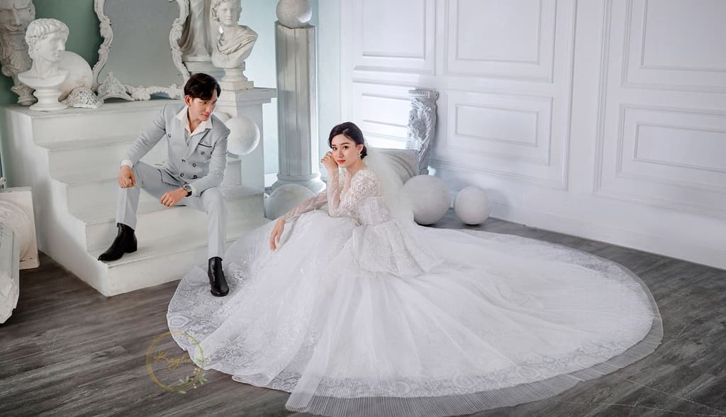 Váy cưới sang trọng tại Kaylin Studio